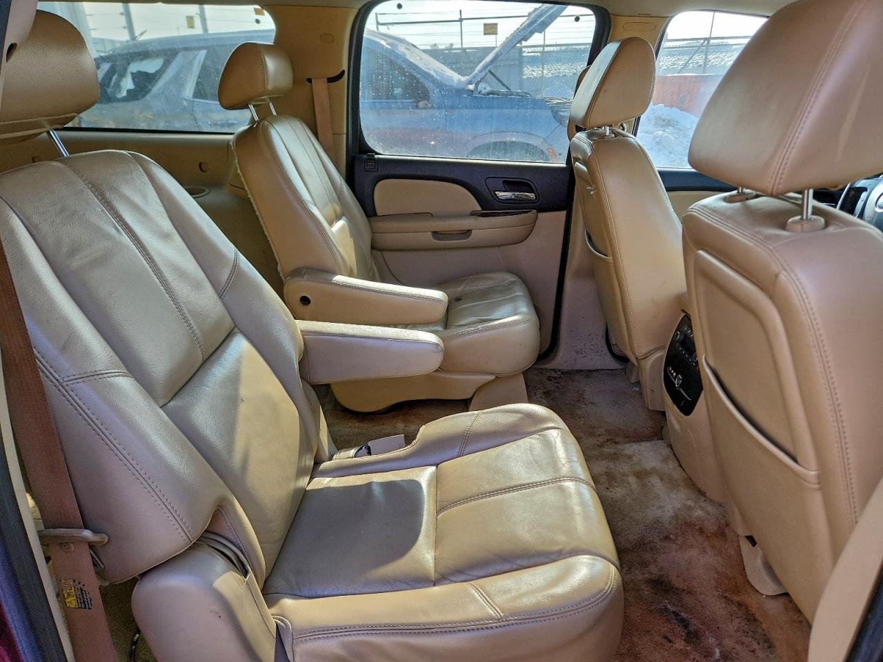 Chevrolet Suburban K1500 Image 9