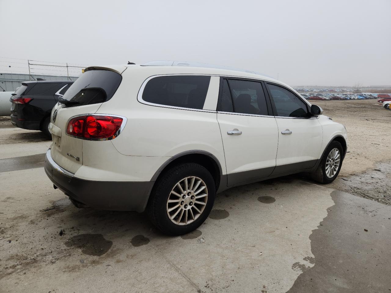 Buick Enclave Image 6