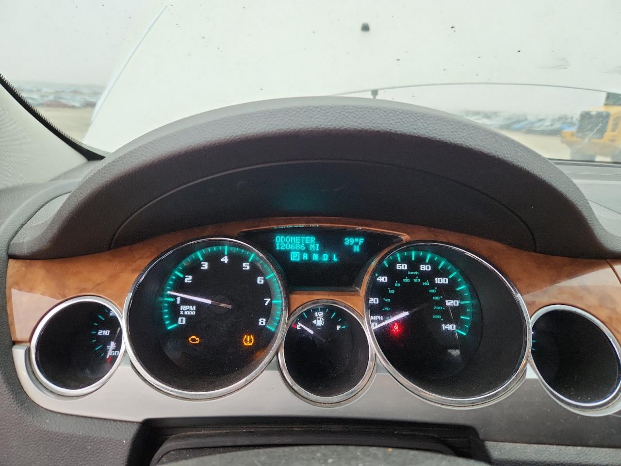 Buick Enclave Image 13