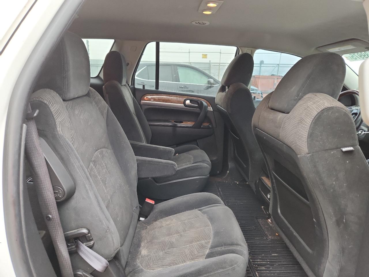 Buick Enclave Image 10