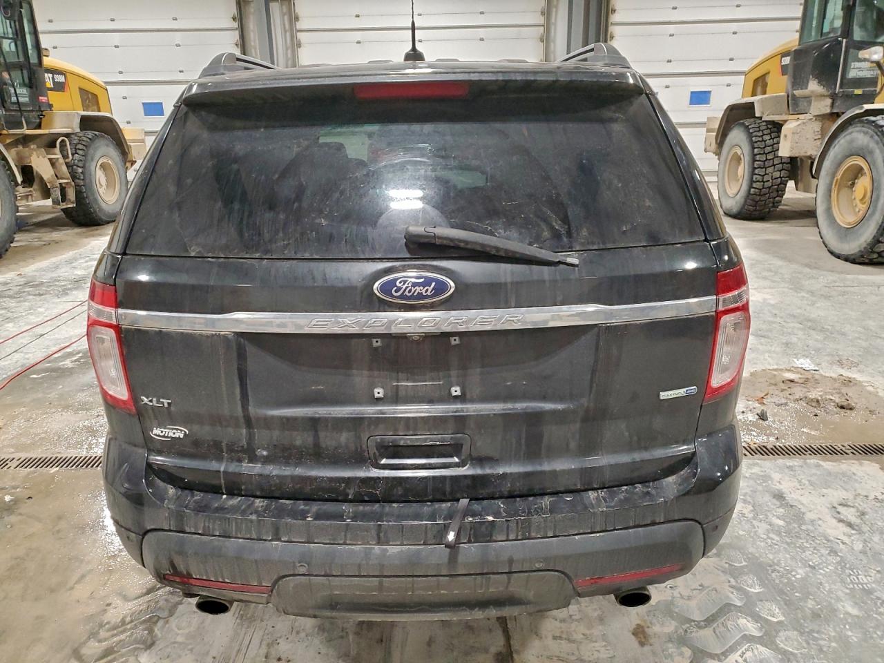 Ford Explorer Xlt Image 6