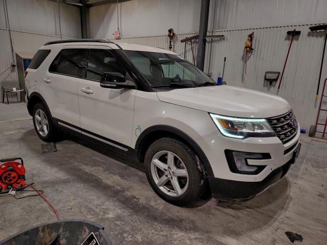 Ford Explorer Xlt Image 2