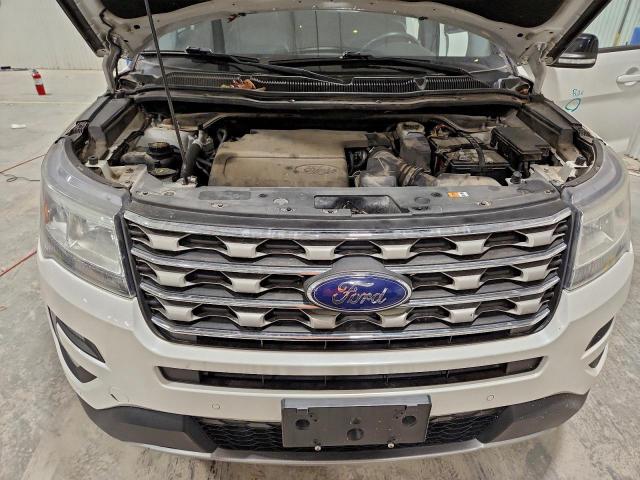 Ford Explorer Xlt Image 12