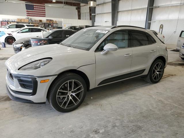  Salvage Porsche Macan Base