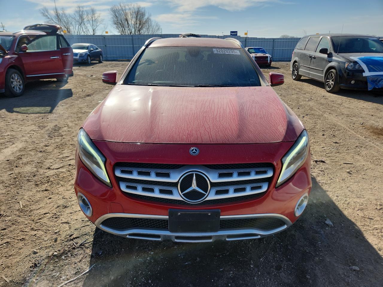 Mercedes-Benz GLA 250 Image 2