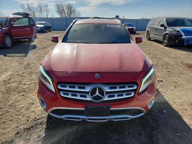 Mercedes-Benz GLA 250 Image 2