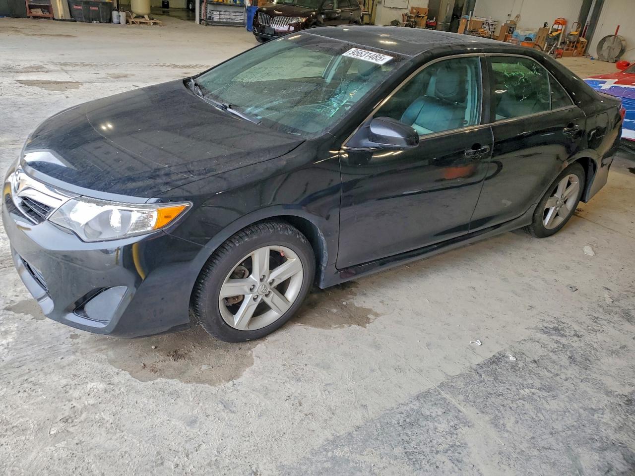 Toyota Camry L Image 1