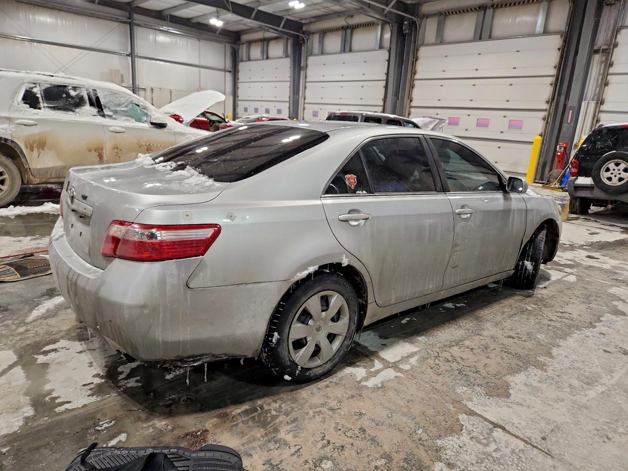 Toyota Camry Ce Image 7