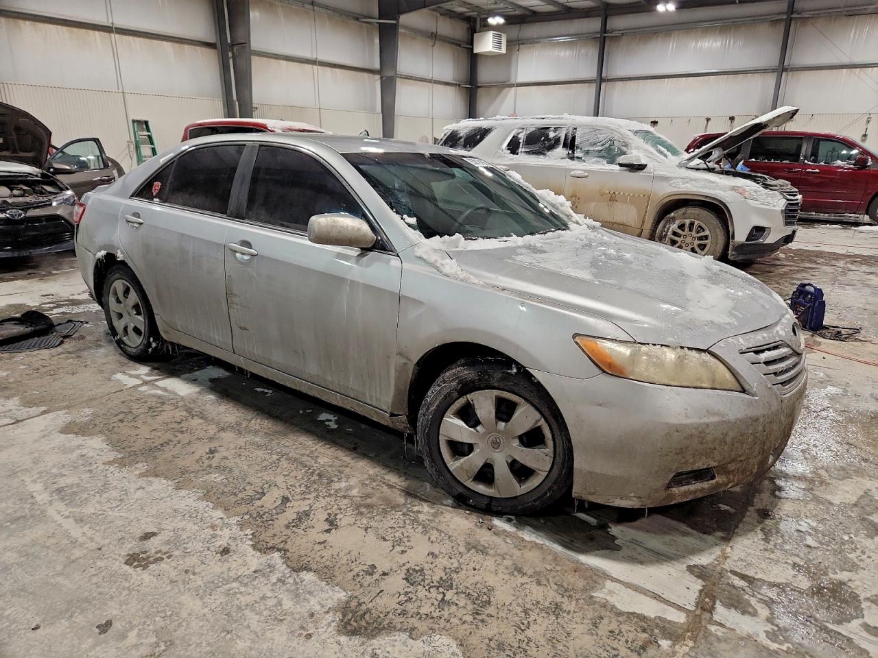 Toyota Camry Ce Image 3