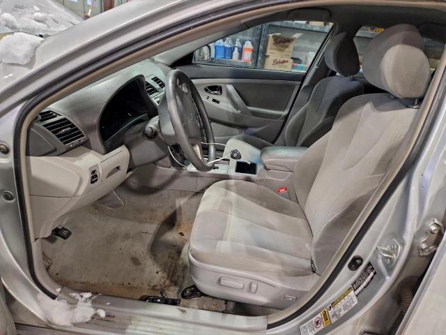 Toyota Camry Ce Image 9