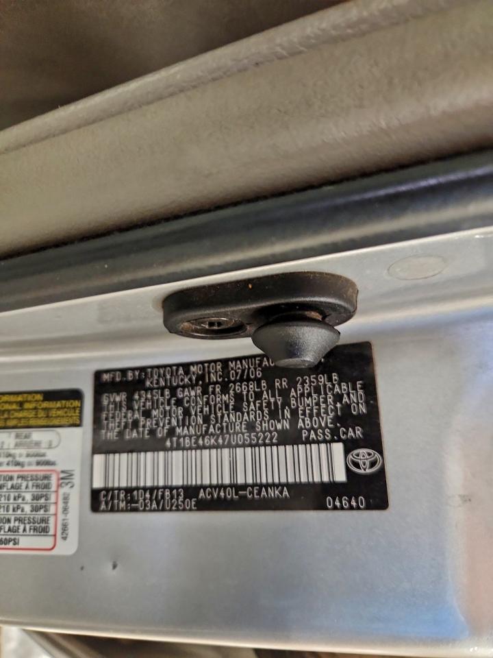 Toyota Camry Ce Image 5