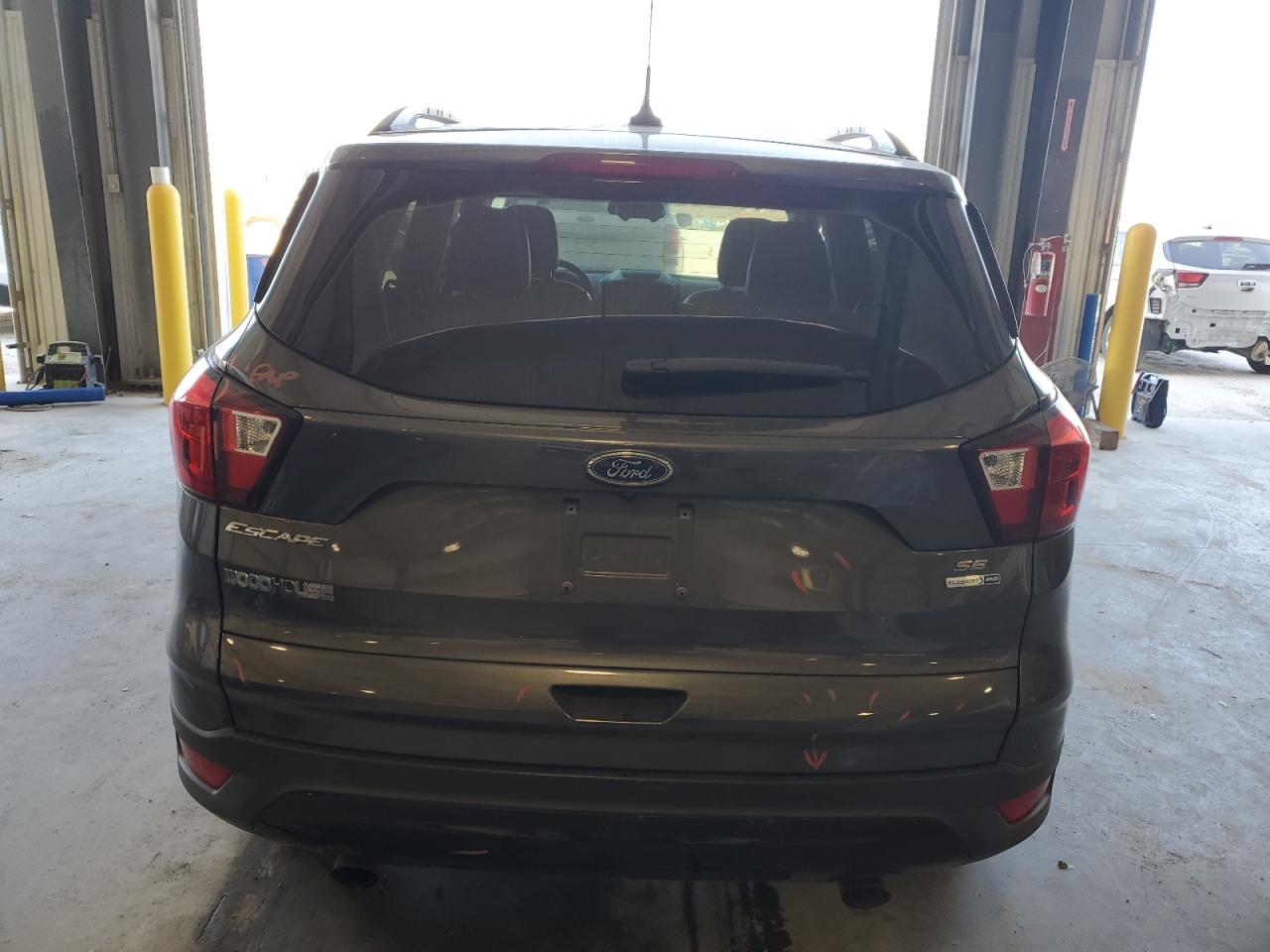 Ford Escape Se Image 4