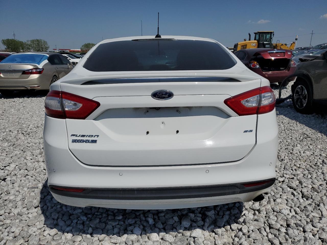 Ford Fusion Se Image 6