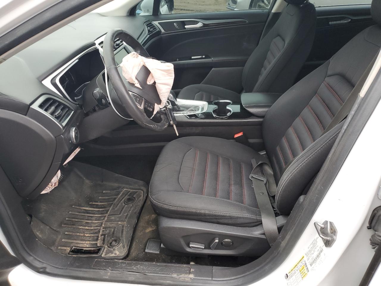 Ford Fusion Se Image 7