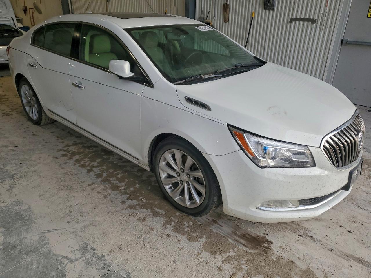 Buick LaCrosse Image 7