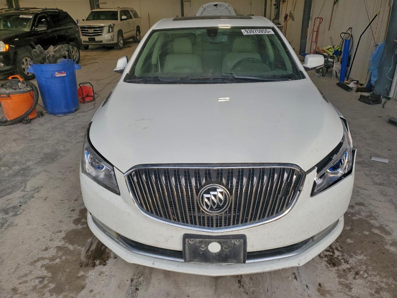 Buick LaCrosse Image 5