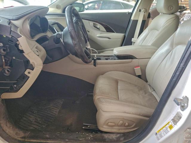 Buick LaCrosse Image 4