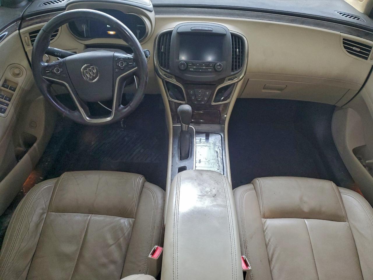 Buick LaCrosse Image 12