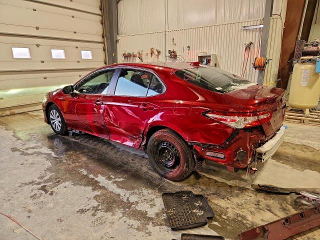 Toyota Camry Le Image 3