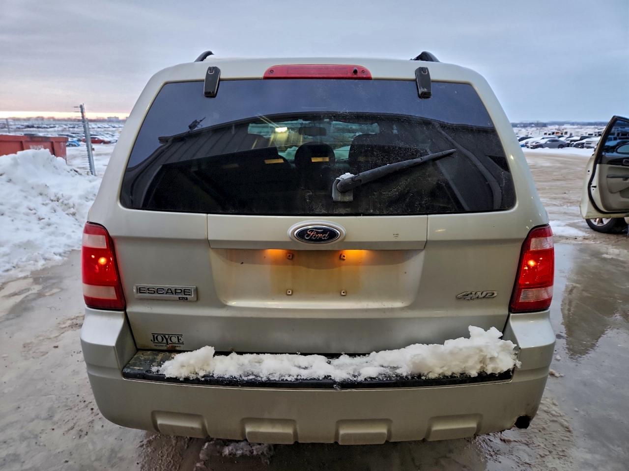 Ford Escape Xlt Image 5