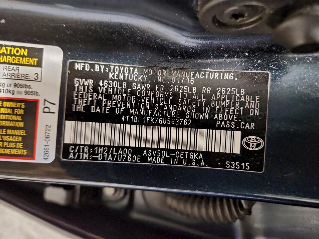 Toyota Camry Le Image 5