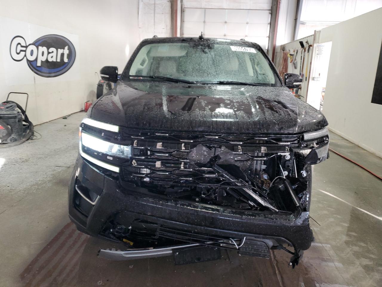 Ford Expedition Max Limited Image 6