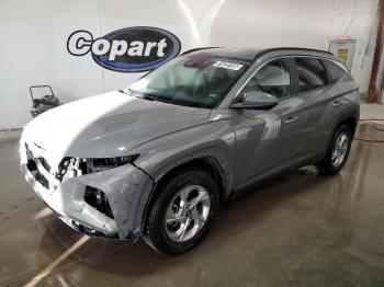  Salvage Hyundai TUCSON
