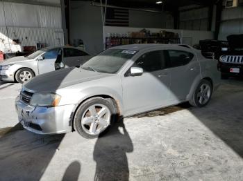  Salvage Dodge Avenger
