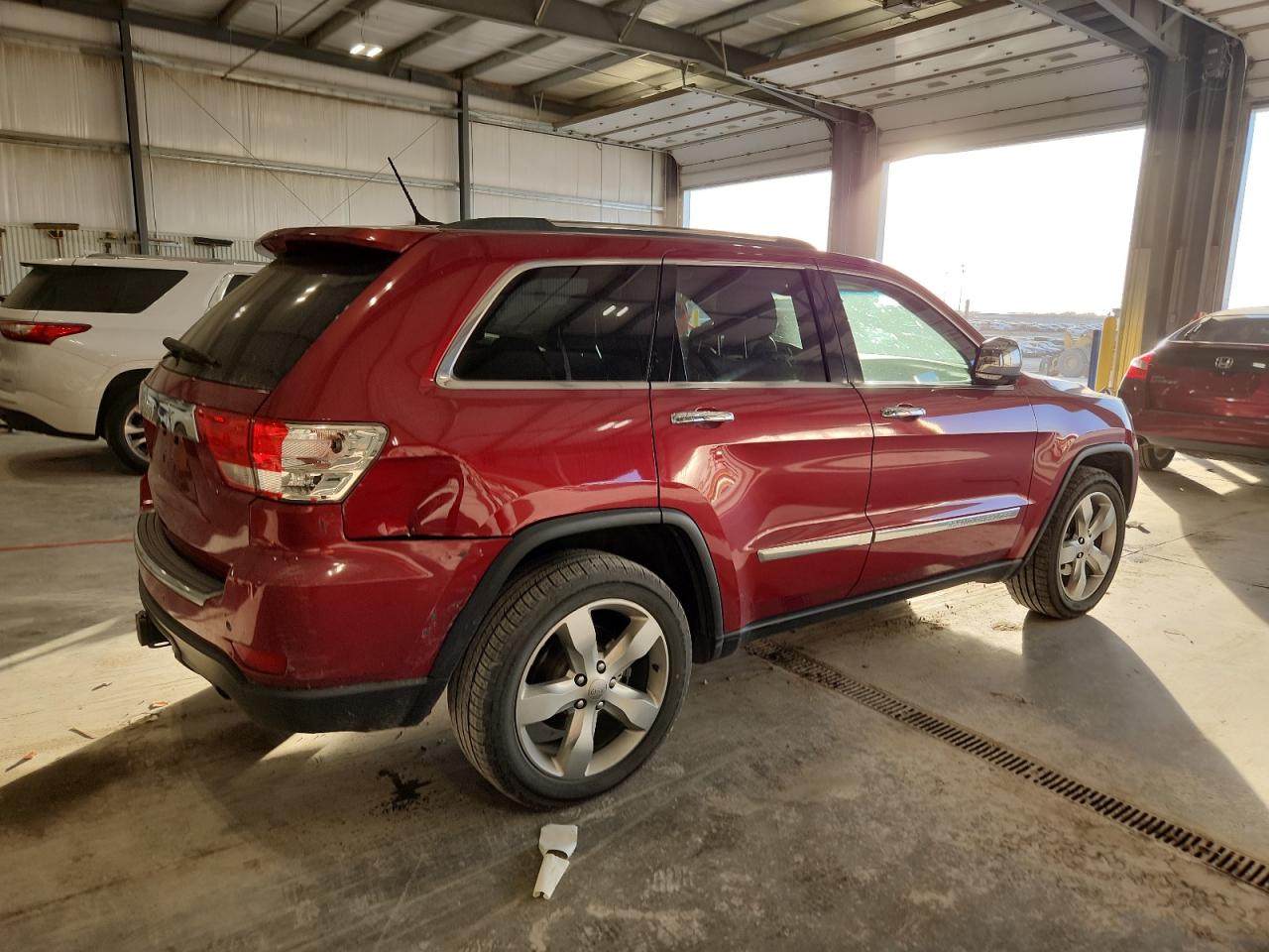 Jeep Grand Cherokee Overland Image 4