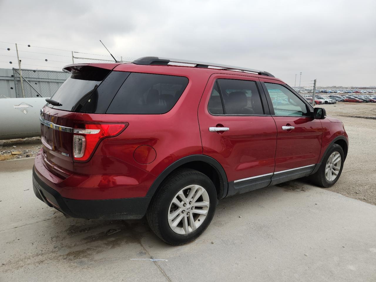Ford Explorer Xlt Image 10