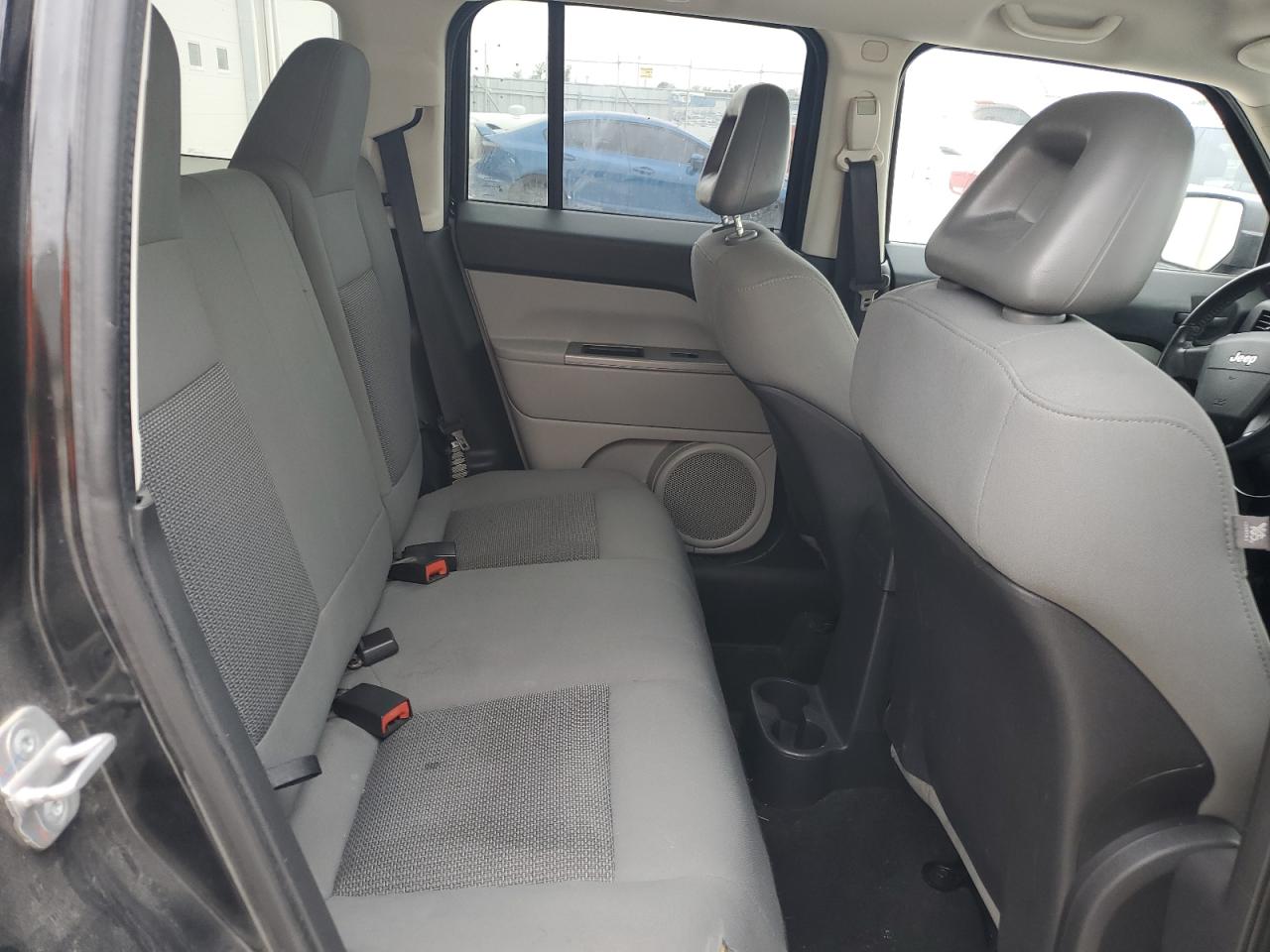 Jeep Patriot Sport Image 11