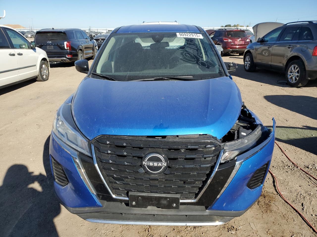 Nissan Kicks S Image 4