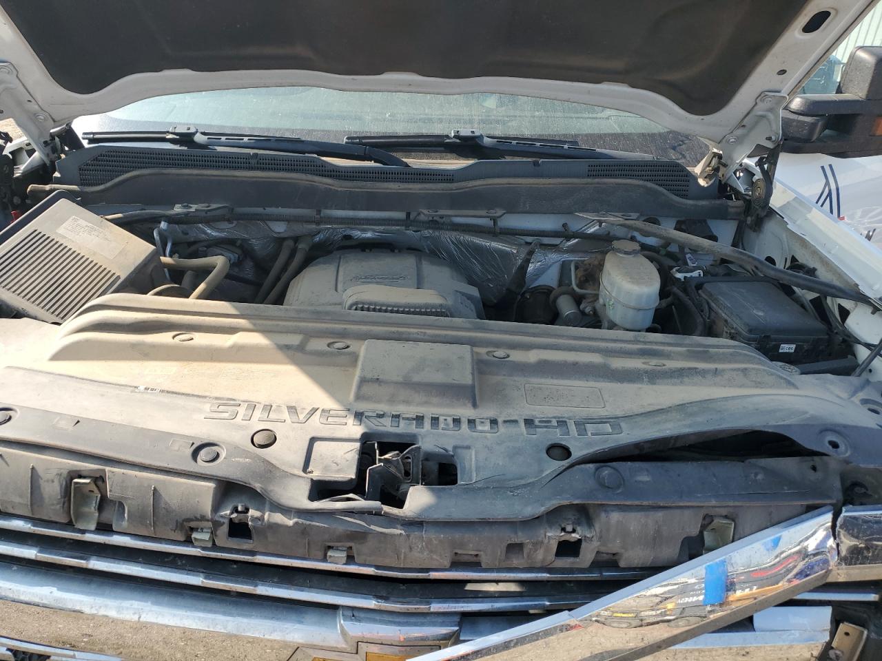 Chevrolet Silverado K2500 Heavy Duty Image 3