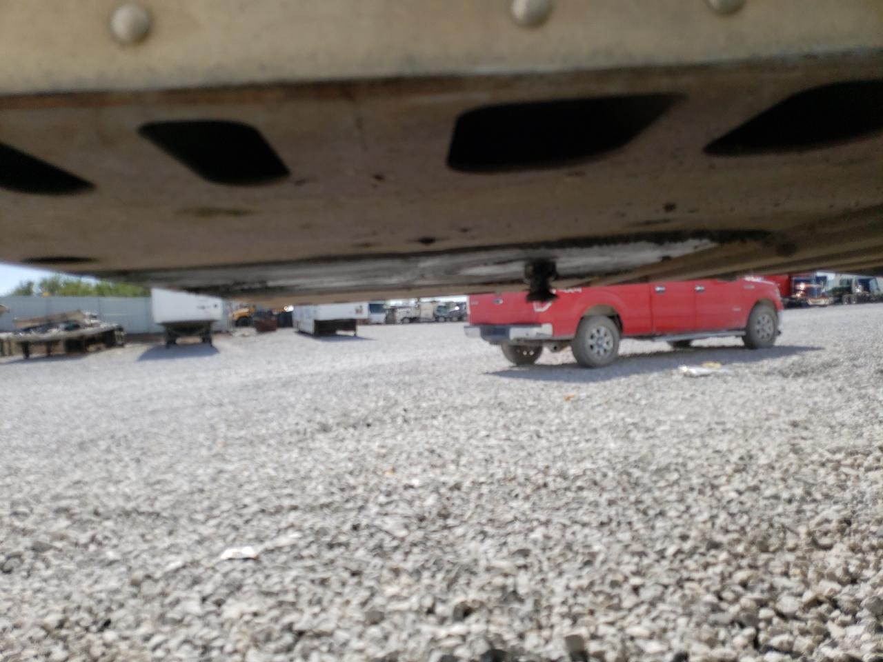 Utility 4000-dx Image 6