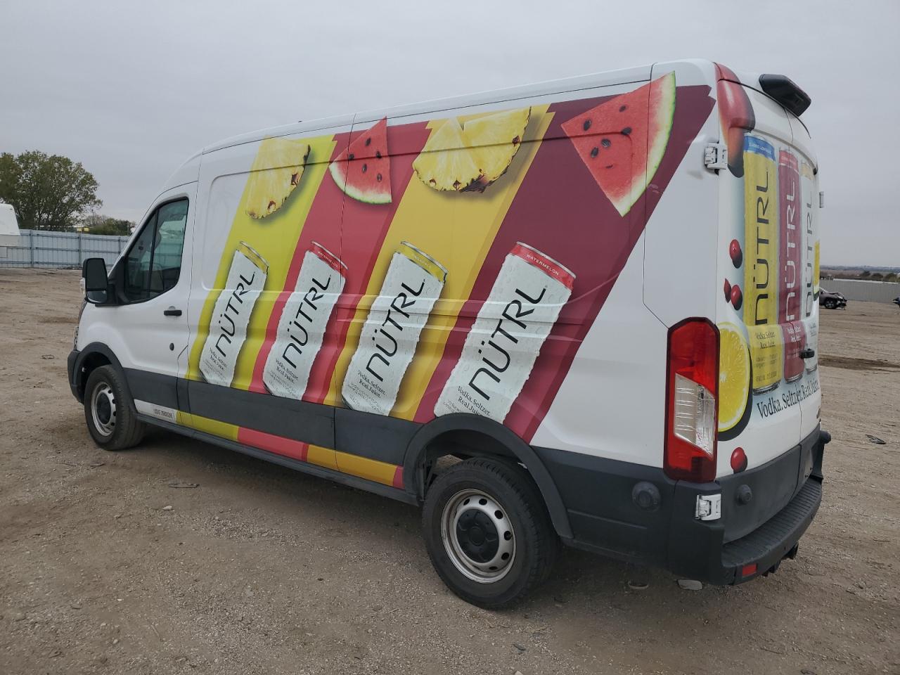 Ford Transit T-250 Image 13