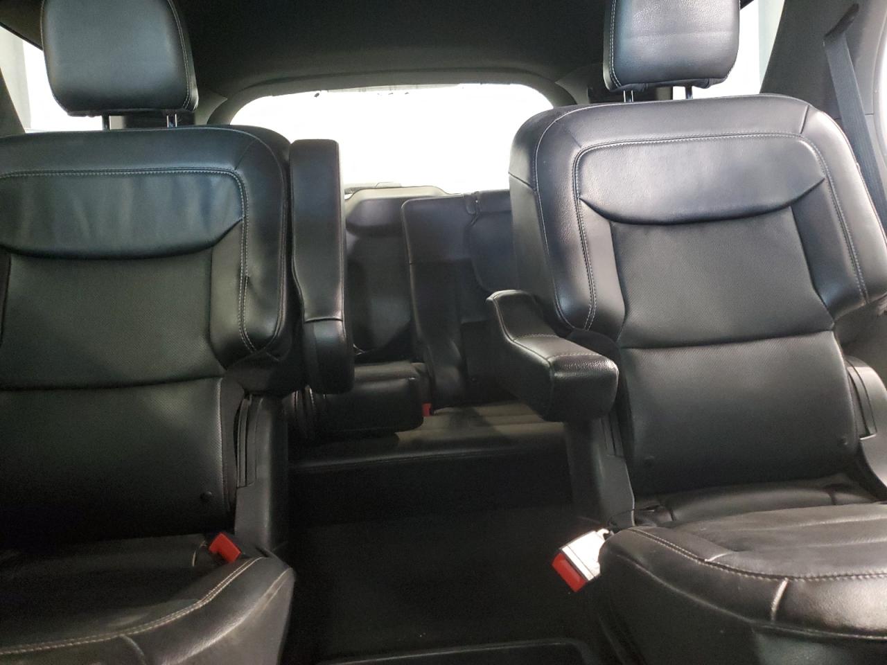 Ford Explorer Limited Image 7