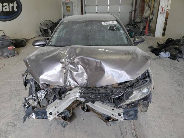 Toyota Camry L Image 7