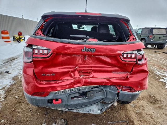 Jeep Compass Trailhawk Image 11