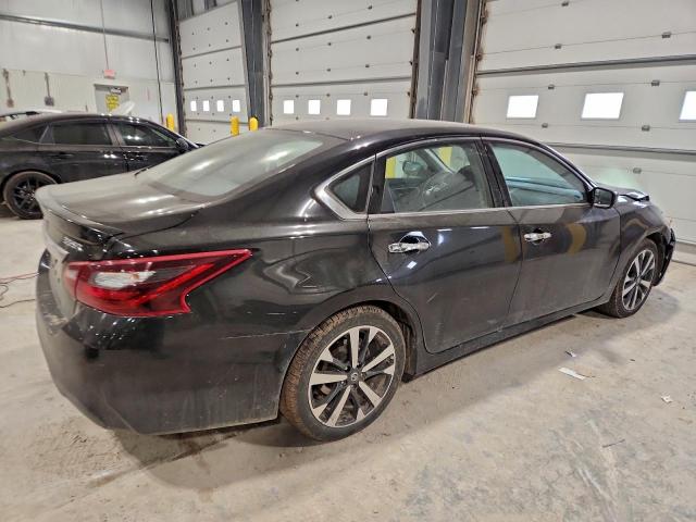 Nissan Altima 3.5sl Image 9