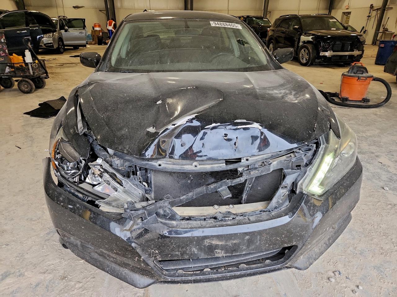 Nissan Altima 3.5sl Image 2