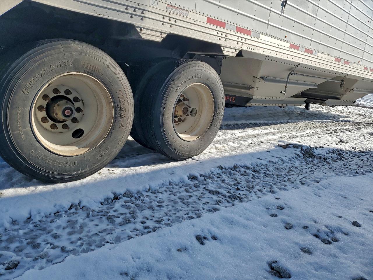 Timpte Grain Hopp Image 2