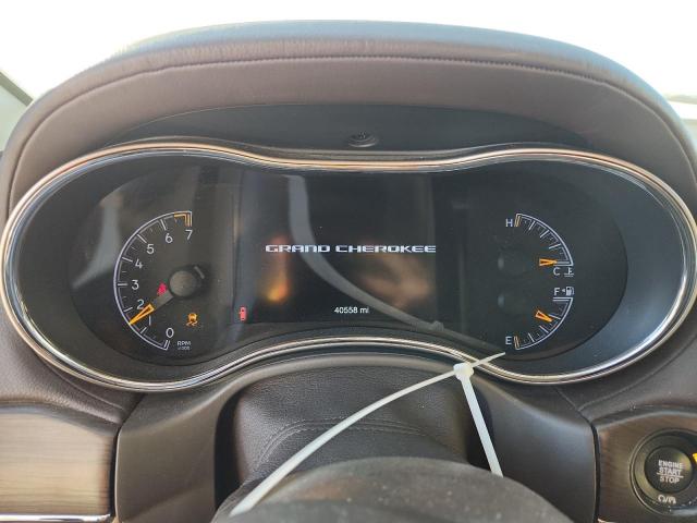 Jeep Grand Cherokee Overland Image 13