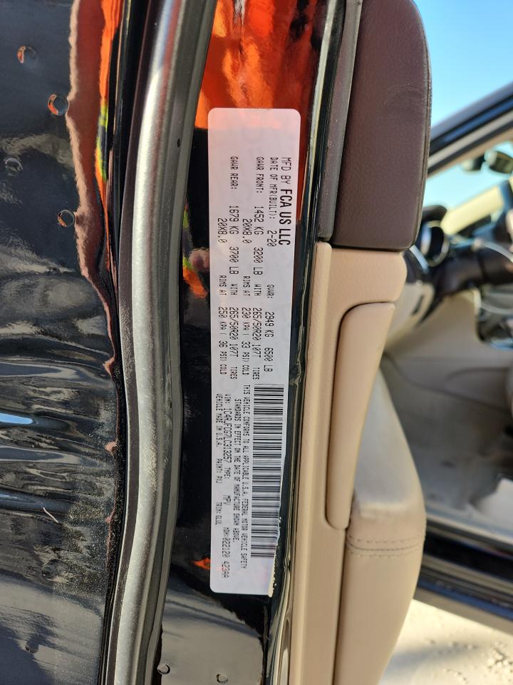 Jeep Grand Cherokee Overland Image 8