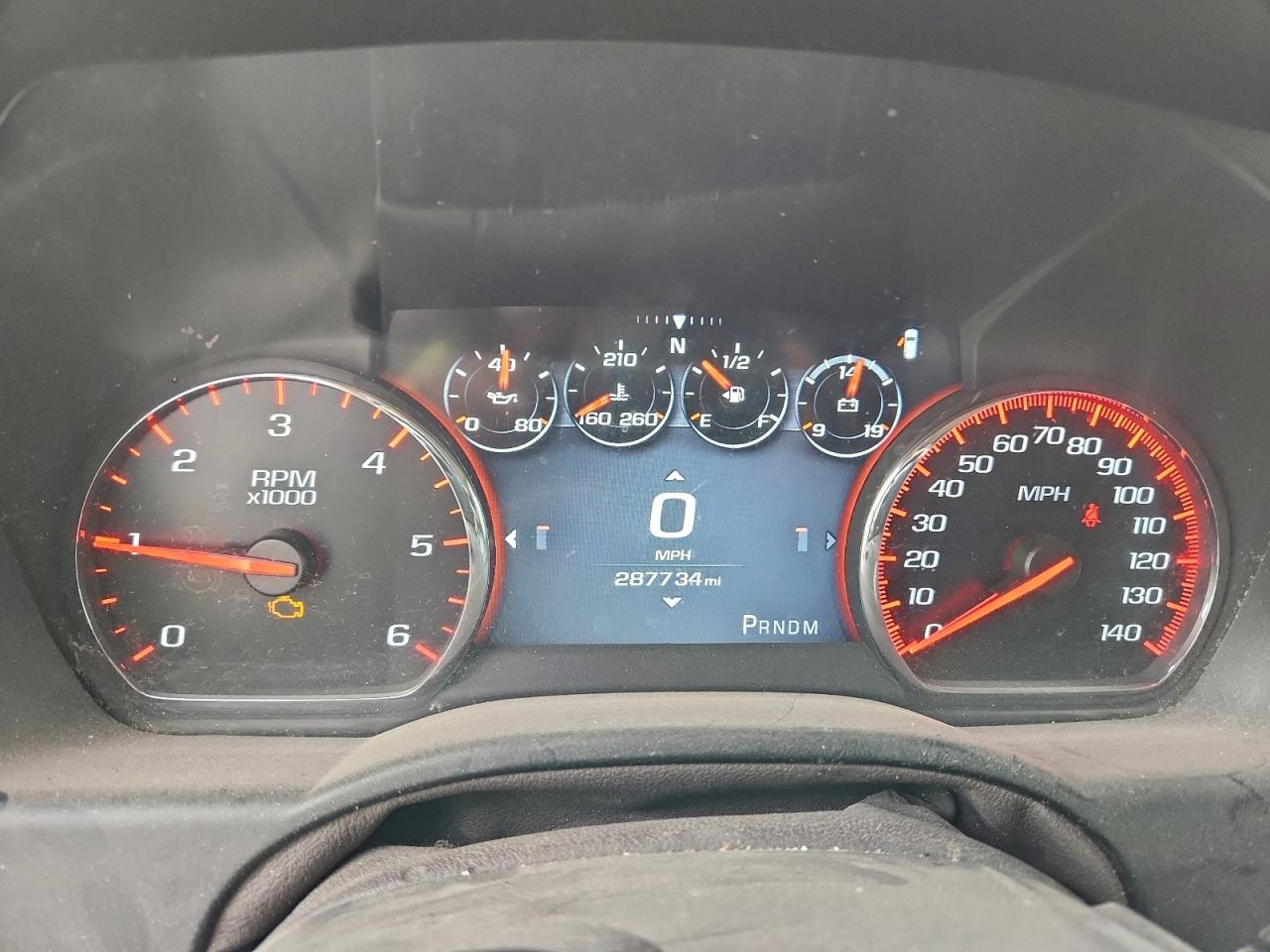 GMC Yukon Denali Image 4