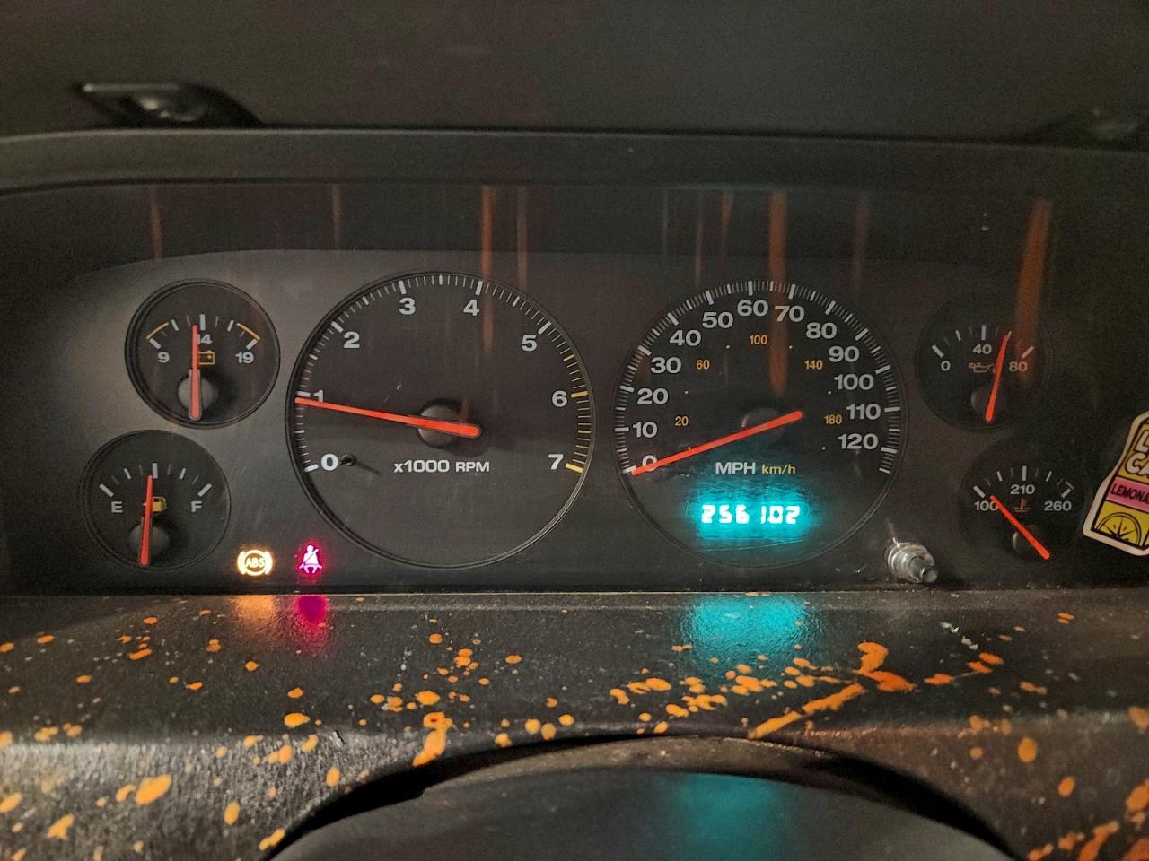 Jeep Grand Cherokee Laredo Image 2