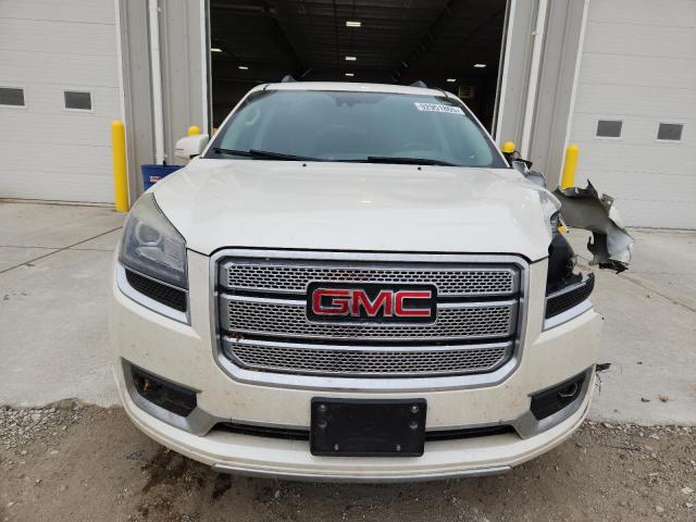 GMC Acadia Denali Image 11