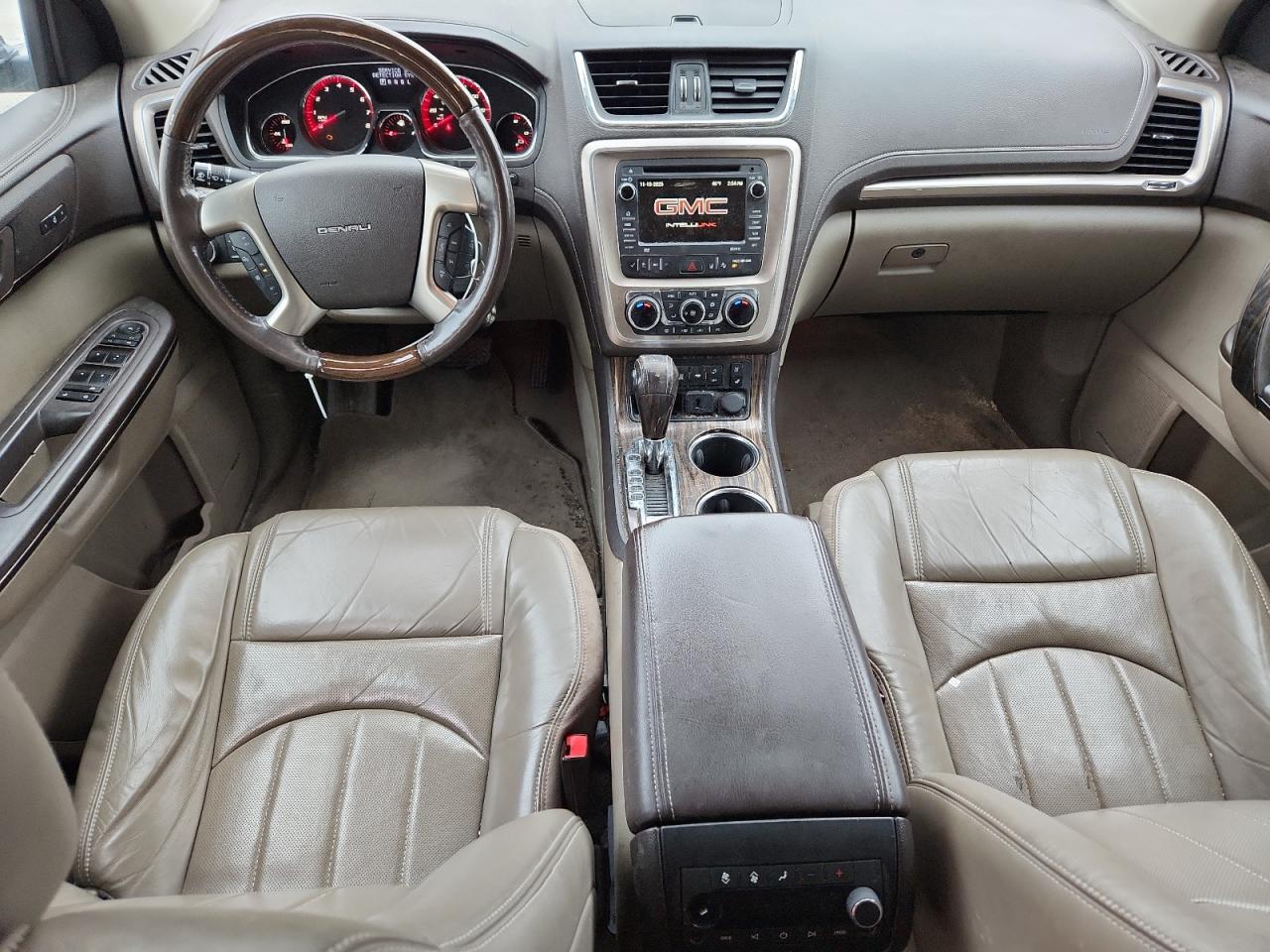 GMC Acadia Denali Image 3