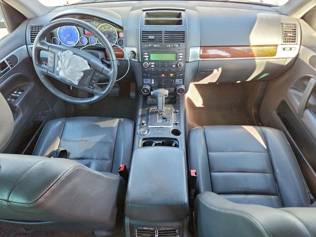 Volkswagen Touareg 3.2 Image 12