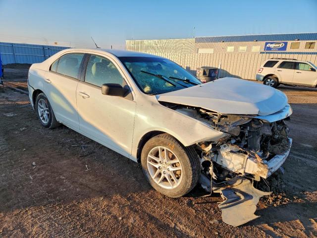 Ford Fusion S Image 2