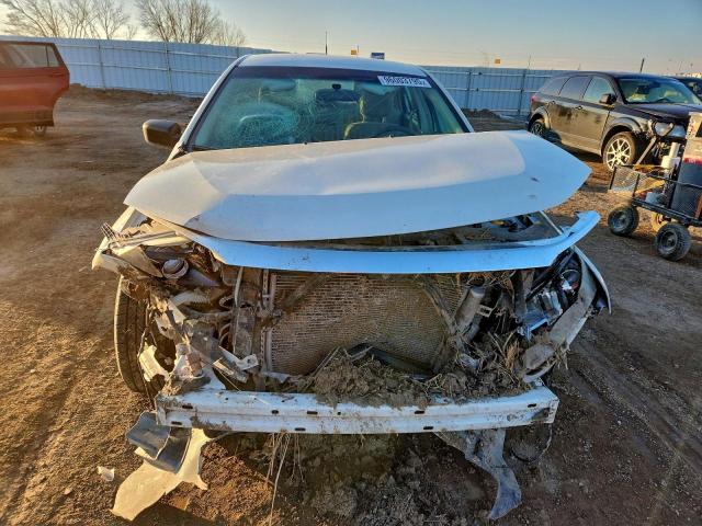 Ford Fusion S Image 6